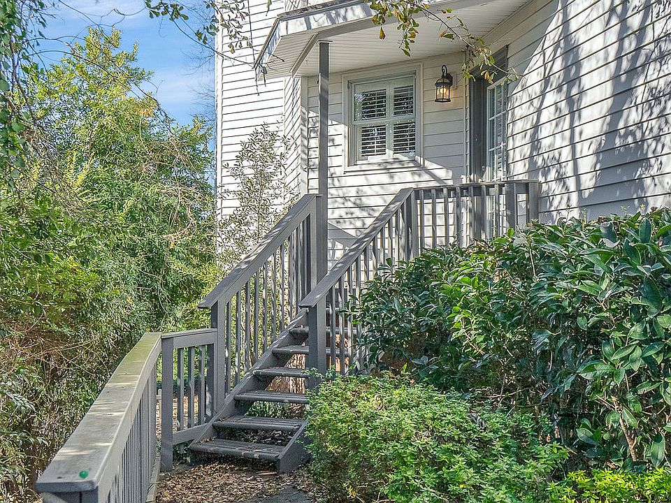 1st image of 101 Colleton Ave SW