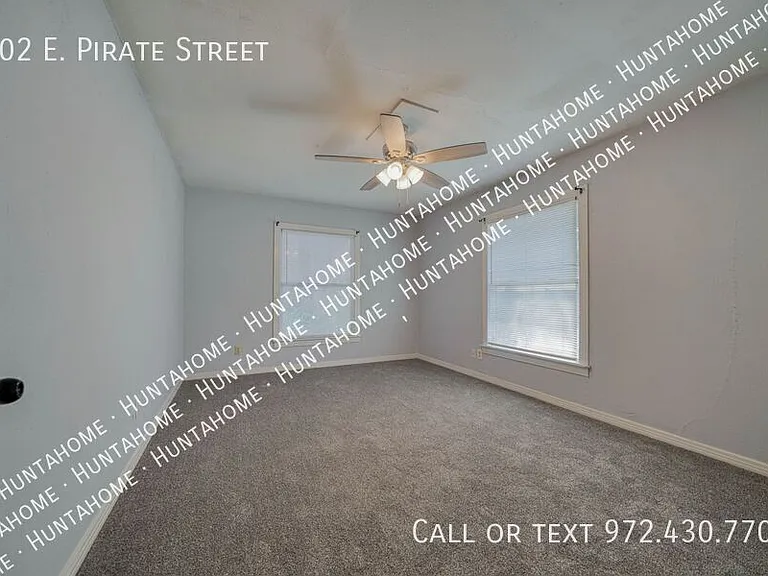 102 E Pirate St — Photo 16