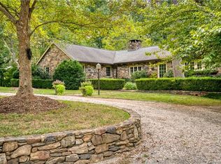 925 Hunting Country Rd, Tryon, NC 28782