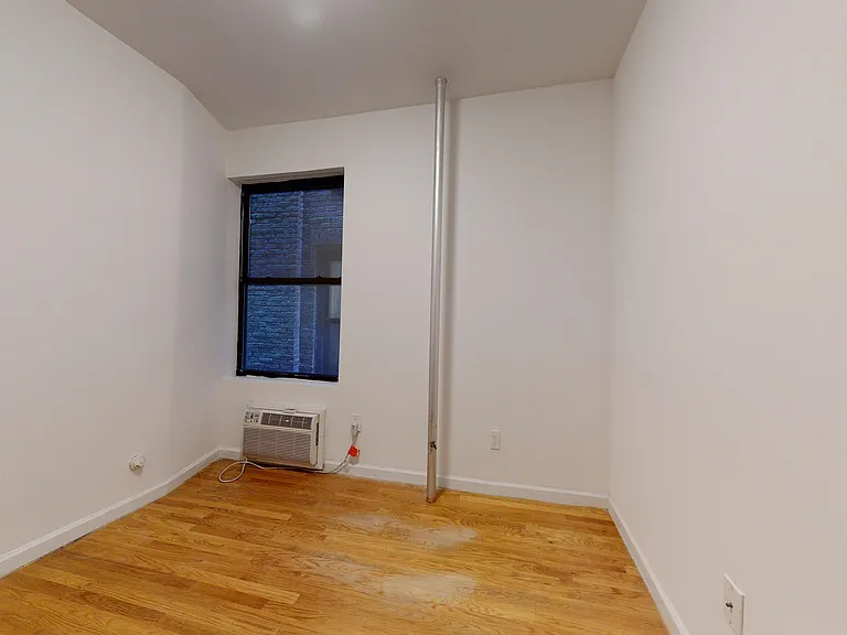 230 E 87th St #3B — Photo 4