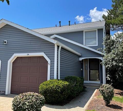 3rd image of 4757 Ledgewood Dr Unit 2A