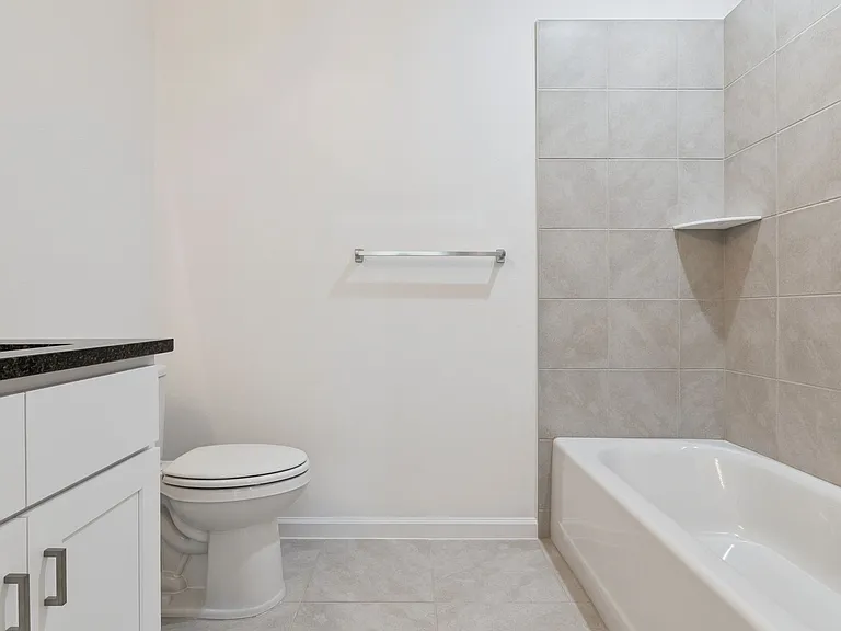 3712 Watercliff Cir — Photo 24