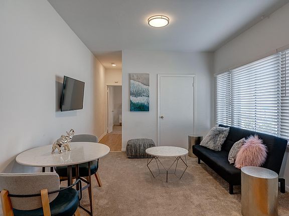3rd image of 2500 Pacific Ave APT 4