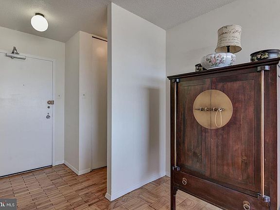2nd image of 4515 Willard Ave APT 2416S