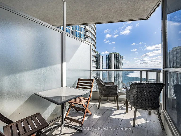 218 Queens Quay W #2303 — Photo 29