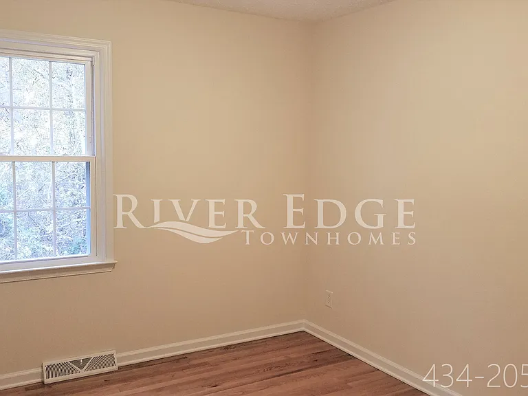 510 Lusardi Dr — Photo 13
