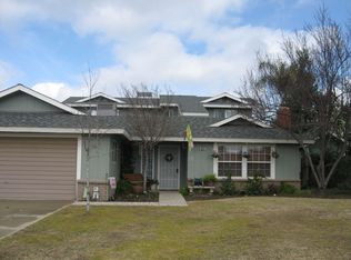 686 E Kip Patrick Dr, Reedley, CA 93654