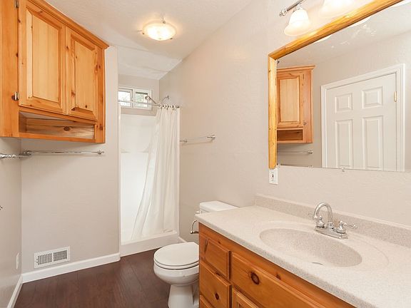 3rd image of 39297 Crest Ln