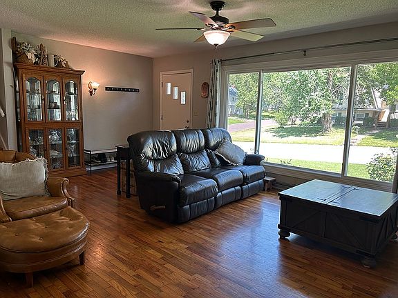 Entrance and living room