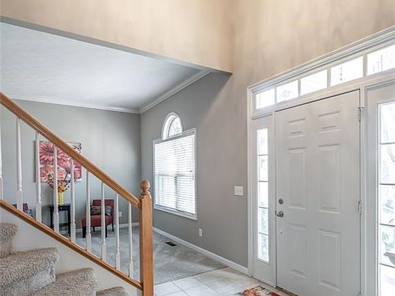 5th image of 6392 Curlwood Ct