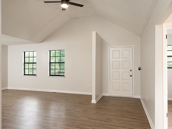 5th image of 3638 Morton Dr