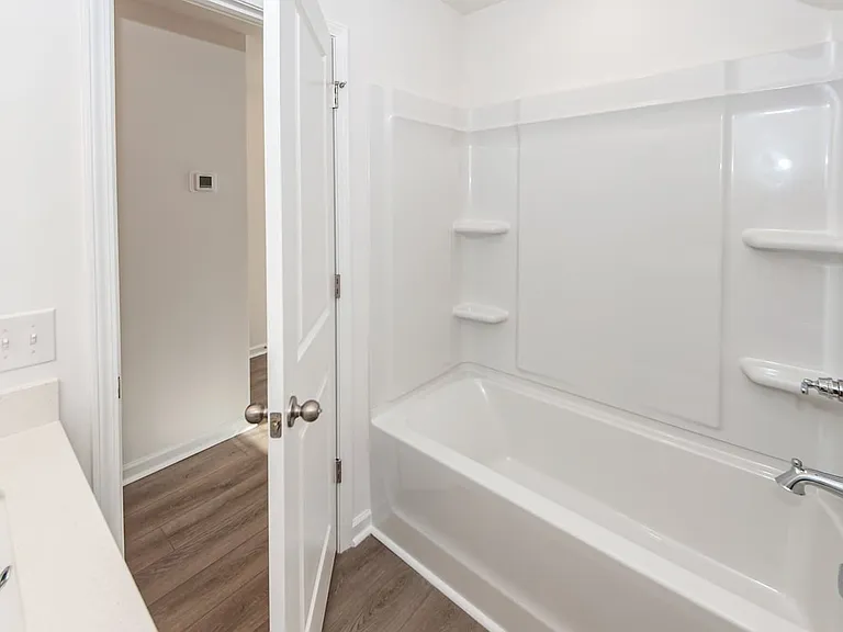 4633 Forest Hills Dr #1303 — Photo 51
