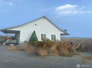 9973 Se Rd S, Warden, WA 98857