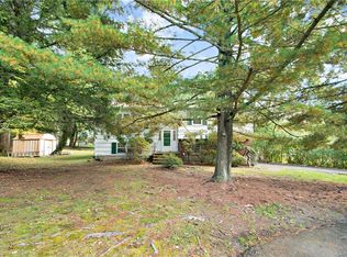 273 Saddle River Rd, Airmont, NY 10952