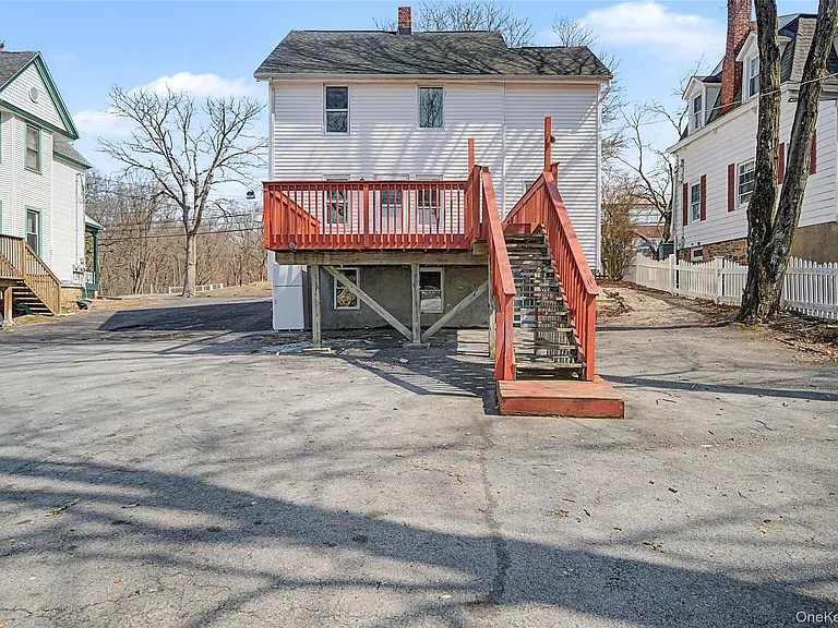 241 N Main St — Photo 21