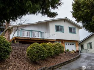 8061 Chinook Way, Blaine, WA 98230