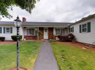 25 Donna Ter, Taunton, MA 02780