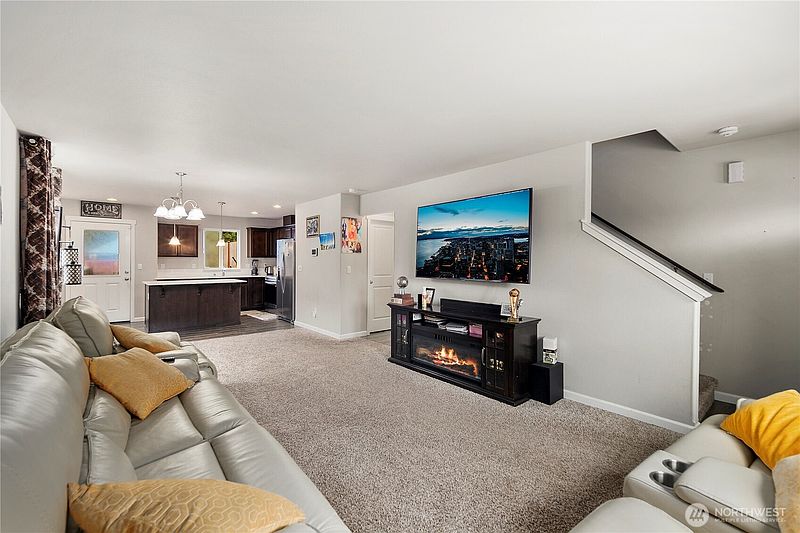 4th image of 1202 E 58th Street