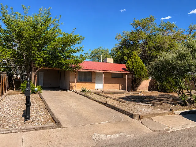 710 Caine St — Photo 22
