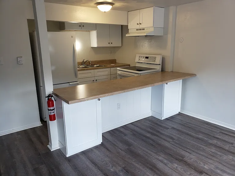 Hampshire Estates Apartments and Self Storage — Photo 41