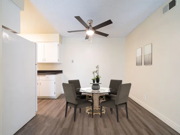 1245 Palomar Pl, Vista, CA