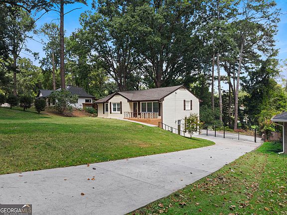 3rd image of 2783 Ben Hill Rd