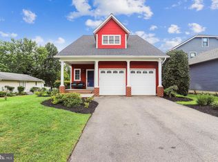 3600 S River Ter, Edgewater, MD 21037