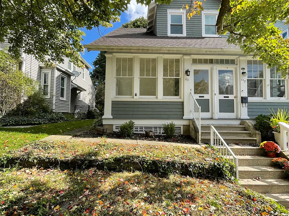 111 S New St