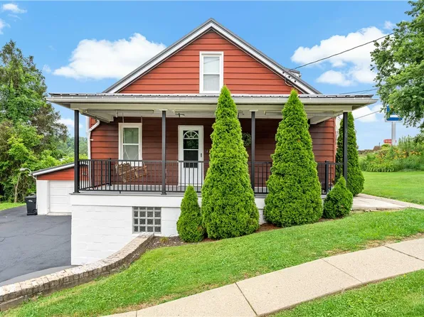 90 S Thompson Ln, Irwin, PA 15642