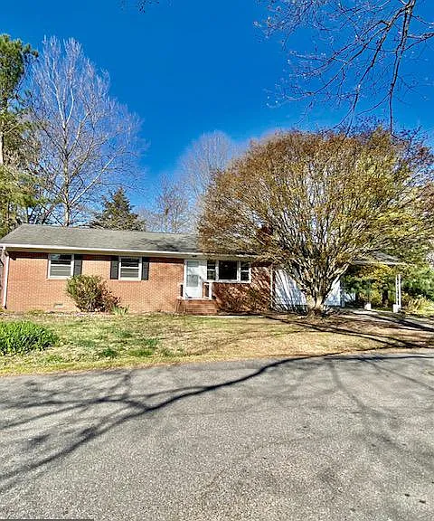6226 Townsend Dr — Photo 1