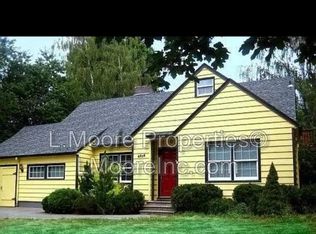 6235 SW Taylors Ferry Rd, Portland, OR 97219