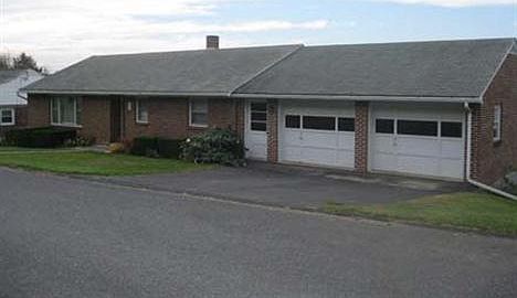 1st image of 61 Terrace Ave