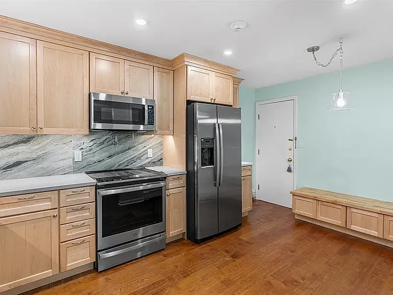 2 bed, 1.0 bath, 783 sqft, $1,990 — Photo 4