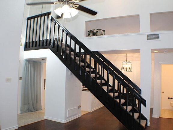 4th image of 2121 Stradivarius Ln