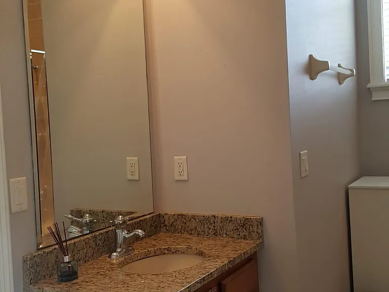 7516 Excitement Garage Apartment — Photo 9