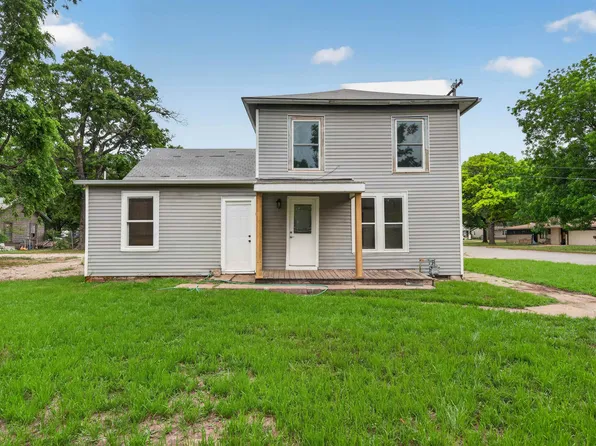 109 N Illinois Ave, Oxford, KS 67119