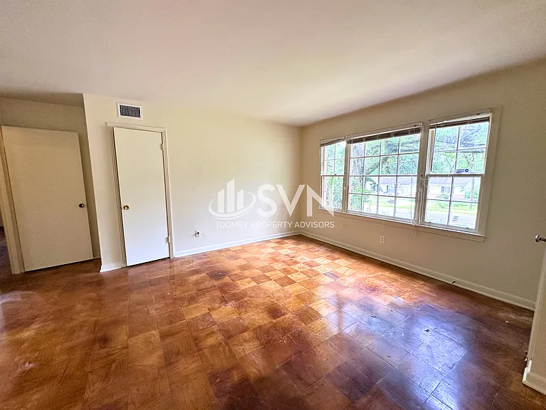 5452 Ardell Dr — Photo 6