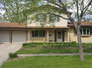 44 S Patricia Ln, Palatine, IL 60074