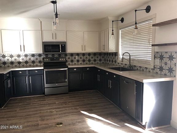 4th image of 2601 W Bartlett Way