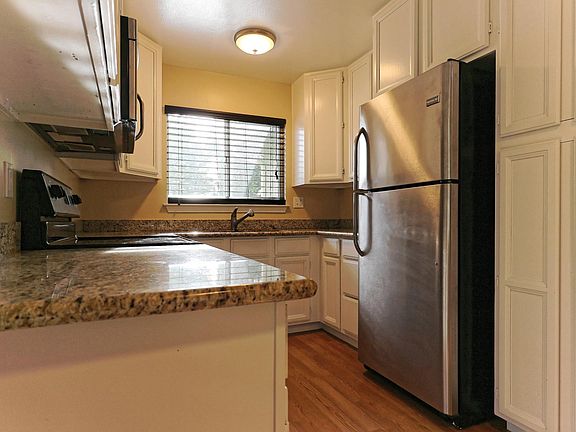 4th image of 5506 Thureson Way