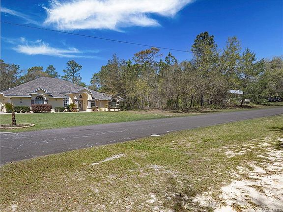 4th image of 4981 N Baywood Dr