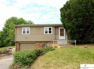 8110 N 38th St, Omaha, NE 68112