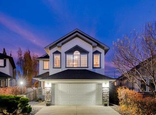 763 W Cimarron Close, Okotoks, AB T1S 1X3