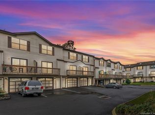 15 Crest St #B8, West Haven, CT 06516