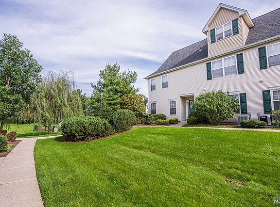 2nd image of 199 Cambridge Ct #G099