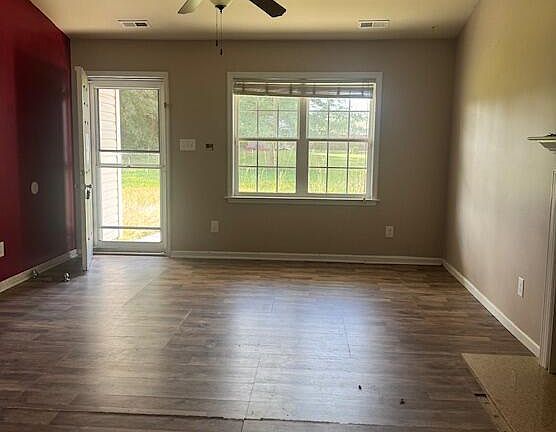 4th image of 308 Big Tree Lane