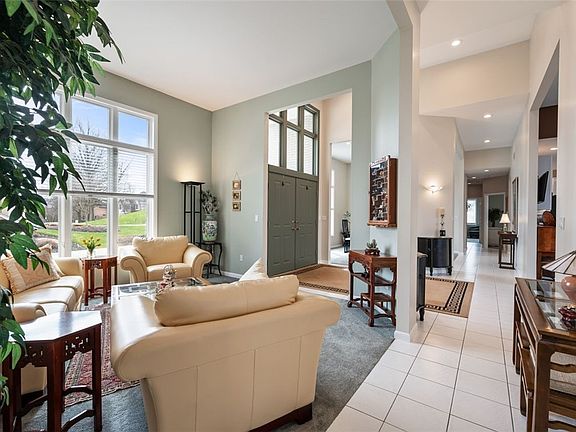 5th image of 709 Placid Ct