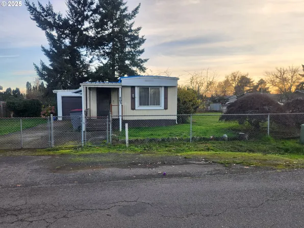 403 Rosedell St, Amity, OR 97101