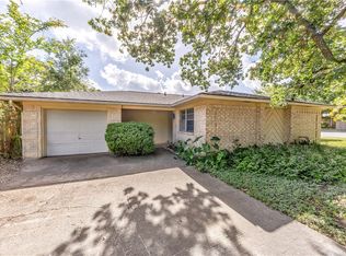 3021 Jennifer Dr, College Station, TX 77845