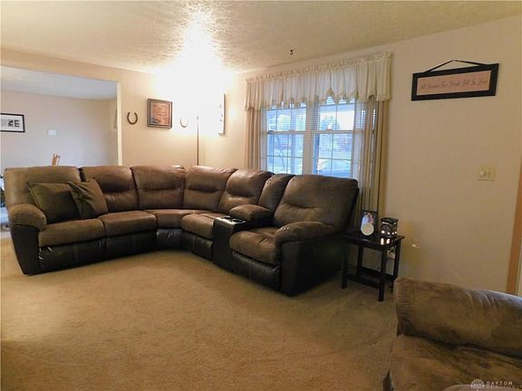 2nd image of 3631 S Creek Dr